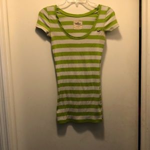 Form fitting short sleeve